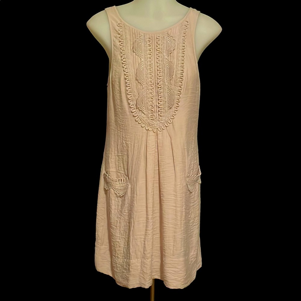 Linen Look Sleeveless A-line Dress with Lace Embellished Front and Pockets